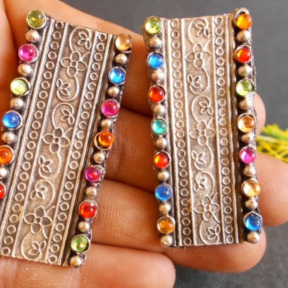 Earrings - Picture 4 of 5